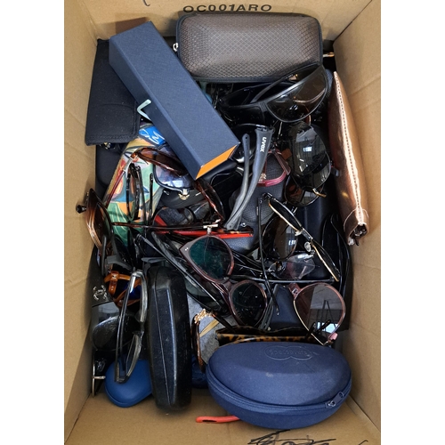 ONE BOX OF BRANDED AND UNBRANDED SUNGLASSES AND GLASSES
Note: some sunglasses may have prescription lenses