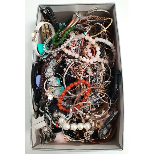 65 - SELECTION OF COSTUME JEWELLERY 
including rose quartz bead bracelets, simulated pearls, bangles, pen... 