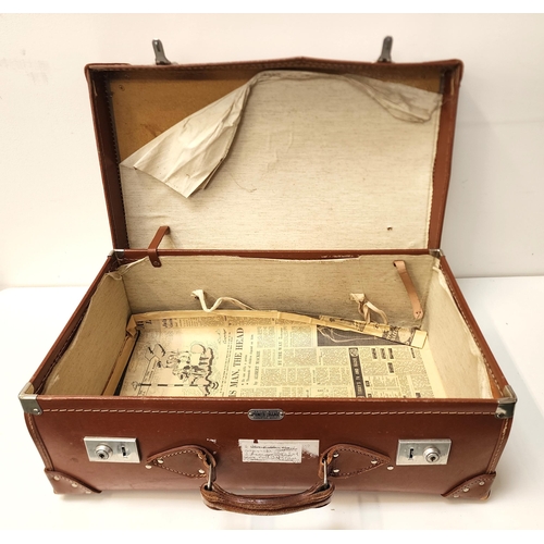 VINTAGE LEATHER SUITCASE
with reinforced corners, 62cm wide