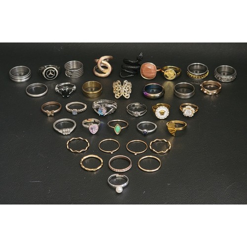 77 - SELECTION OF SILVER AND OTHER RINGS
including stone and crystal set examples