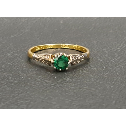 125 - EMERALD SINGLE STONE RING
the round cut emerald approximately 0.4cts, on eighteen carat gold shank, ... 