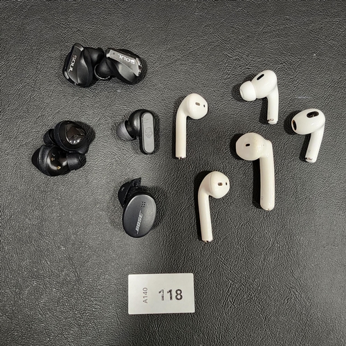 SELECTION OF LOOSE EARBUDS
including apple, Scullcandy, soul(pair), Bose (11)