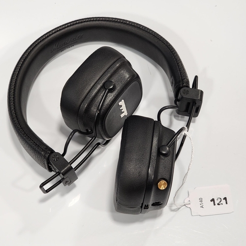 PAIR OF MARSHALL HEADPHONES
with wear to ear pads
