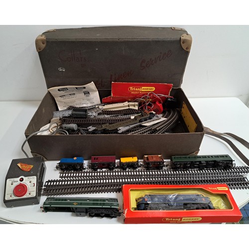 SELECTION OF TRI-ANG HORNBY
including track, power unit, R.159 Double-Ended Diesel locomotive, boxed, and various other rolling stock