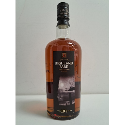 369 - HIGHLAND PARK - THE LUNAR BOTTLING SINGLE MALT SCOTCH WHISKY ORKNEY ISLES
aged 18 3/5 years, 70cl an... 