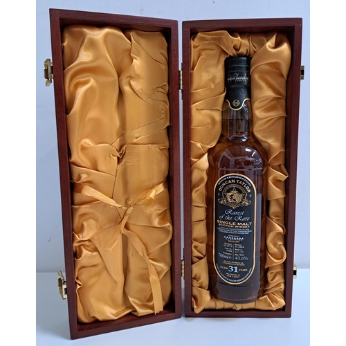 372 - AYRSHIRE 31 YEAR OLD SINGLE MALT SCOTCH WHISKY - FULL BOTTLE AND MINIATURE 
Ayrshire is the other na... 