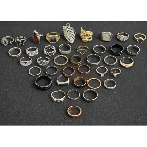 SELECTION OF SILVER AND OTHER RINGS
including stone and enamel set examples, 1 box