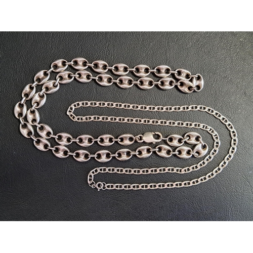 HEAVY SILVER PUFFED MARINER LINK NECK CHAIN
62cm long and approximately 91.2 grams; together with another smaller mariner link neck chain