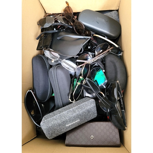 ONE BOX OF BRANDED AND UNBRANDED SUNGLASSES AND GLASSES
note: Some sunglasses may contain prescription lenses