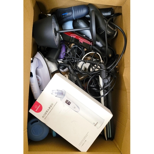 ONE BOX OF ELECTRICAL ITEMS
including speakers, straighteners, travel iron, computer mice, hair trimmers and clippers, blackhead remover, and a rechargeable lamp