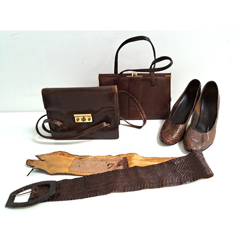 LADIES JANE SHILTON LIZARD HANDBAG
with a snap closure and two handles, internally with a zip pocket and two open pockets, a Marquessa lizard handbag with brass closure, two handles, a zip and two open internal pockets, a lizard belt and a pair of ladies Fancetti lizard skin shoes