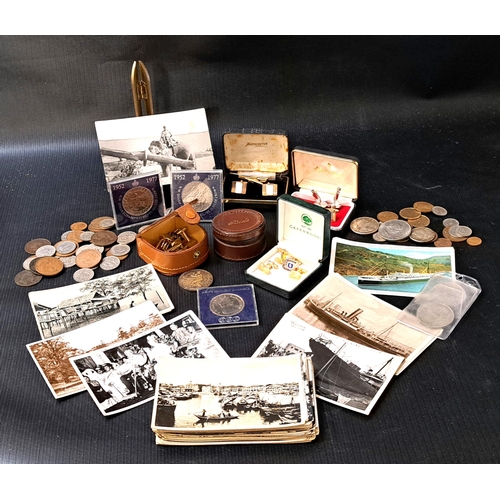 288 - VINTAGE 'CLYDEBUILT FIRST AID OUTFIT' TIN
containing various cufflinks, coins and postcards