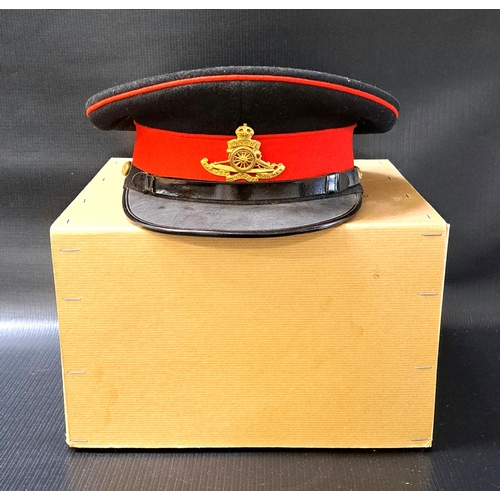 348 - BRITISH ROYAL ARTILLERY OFFICER'S DRESS CAP
the red band with gilt cap badge, the interior with make... 