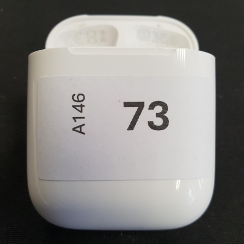 73 - APPLE AIRPODS LIGHTNING CHARGING CASE