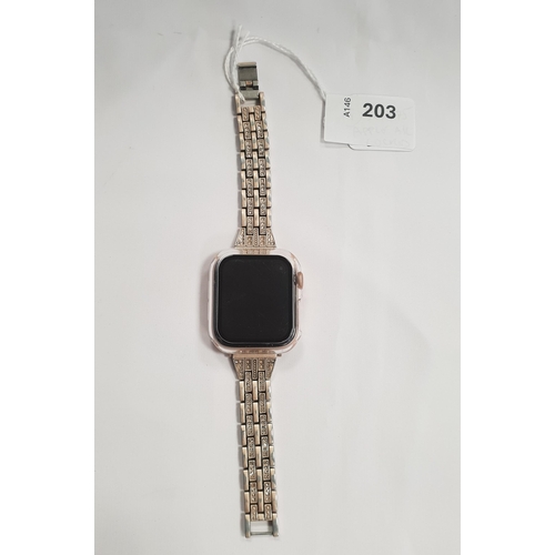 203 - APPLE WATCH SE
40mm case; model A2353; S/N G99DQ76YQ123; Apple Account Locked
Note: It is the buyer'... 