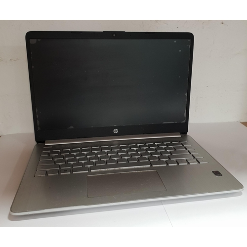 220 - HP LAPTOP
model number - 14s-dq1505sa; serial number 5CD0091X2P; wiped.
Note: It is the buyer's resp... 