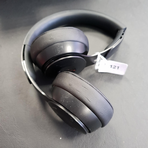 121 - PAIR OF BEATS SOLO PRO ON EAR WIRELESS HEADPHONES 
in blue, model number A1881
Note: Sticker residue... 