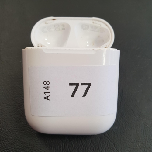 77 - APPLE AIRPODS LIGHTNING CHARGING CASE