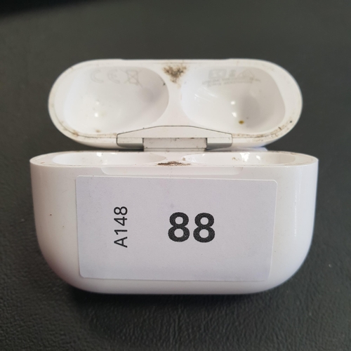 88 - APPLE AIRPODS PRO MAGSAFE CHARGING CASE