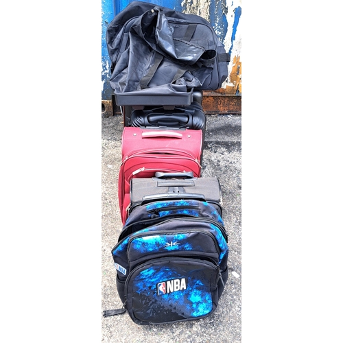 8 - SELECTION OF SIX SUITCASES AND THREE HOLDALLS
including Samsonite, Tripp, Carlton and NBA
Note: Suit... 