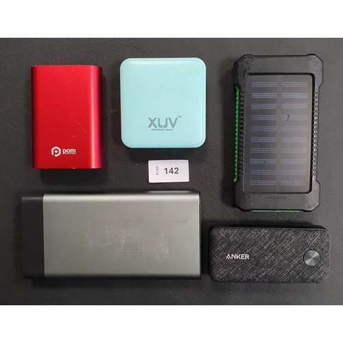 142 - SELECTION OF FIVE POWERBANKS
including Anker and a solar powered example