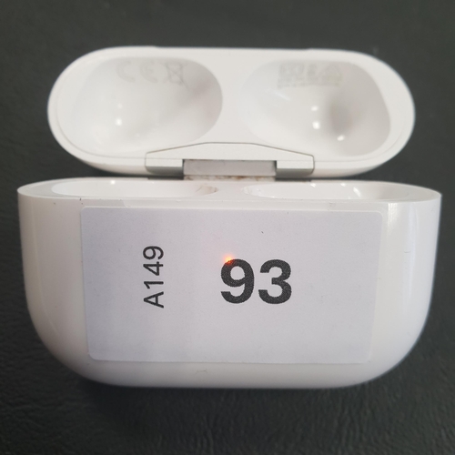 93 - AIRPODS PRO CHARGING CASE