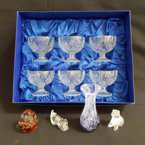 207 - SELECTION OF GLASSWARE 
including Caithness vase, set of six lead crystal grapefruit bowls in presen... 