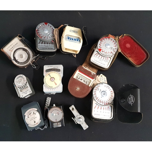 260 - ASSORTMENT OF VINTAGE LIGHT METERS
including Hanimex, Sunset Unittic, Walz Corona, Jonan com, Weston... 