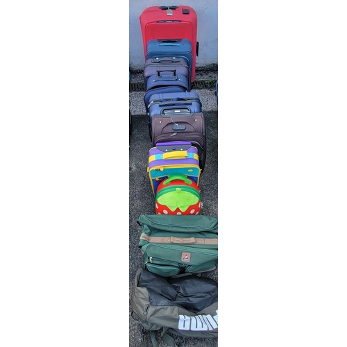 2 - SELECTION OF EIGHT SUITCASES AND TWO HOLDALLS
including: Samsonite, Diplomat, Skylife, Go Explore
No... 