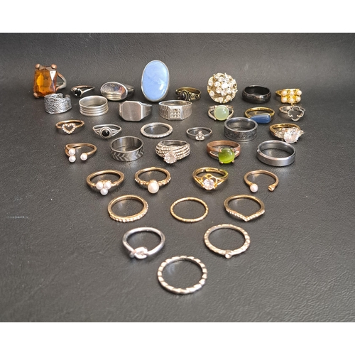 117 - SELECTION OF SILVER AND OTHER RINGS
including dress rings, stone and CZ set examples, 1 box