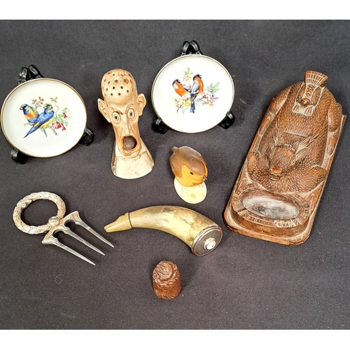 348 - ASSORTMENT OF ANTIQUE AND VINTAGE ITEMS
comprising a Black Forest wooden ashtray and matchstick hold... 