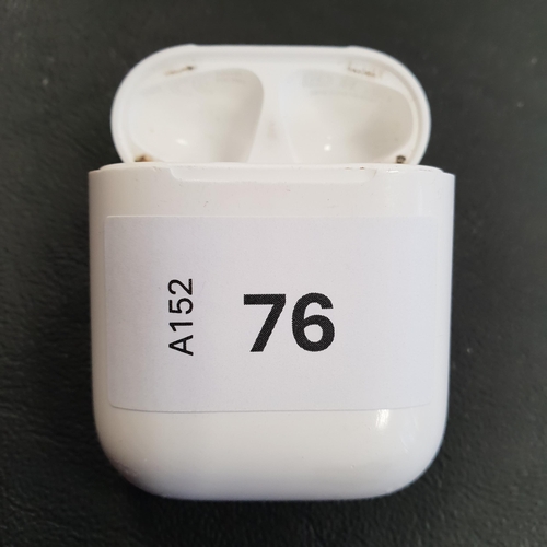 APPLE AIRPODS LIGHTNING CHARGING CASE