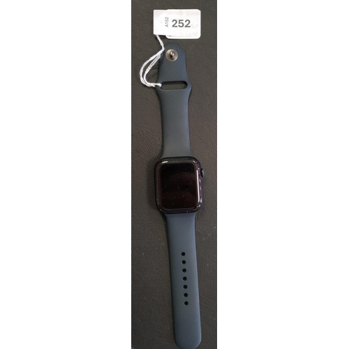 252 - APPLE WATCH SERIES 7
45mm case; model A2474; S/N DFRW7DFYQP; Apple Account Locked. Scratches to edge... 