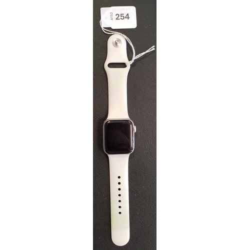 254 - APPLE WATCH SERIES 6
40mm case; model A2291; S/N H4HD92J1Q1RM; NOT Apple Account Locked. A few scrat... 