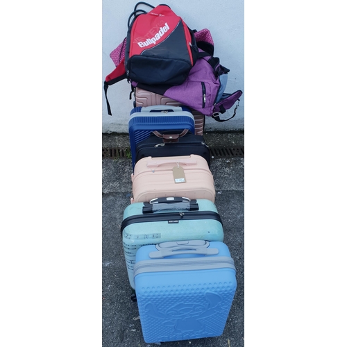 SELECTION OF SEVEN SUITCASES, ONE RUCKSACK AND TWO HOLDALLS (10) 
including Silk Lane, Swiss Polo, Viaggio, ATX Luggage
Note: Suitcases and bags are empty