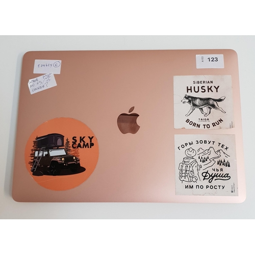 123 - APPLE MACBOOK AIR
model A1932, 13