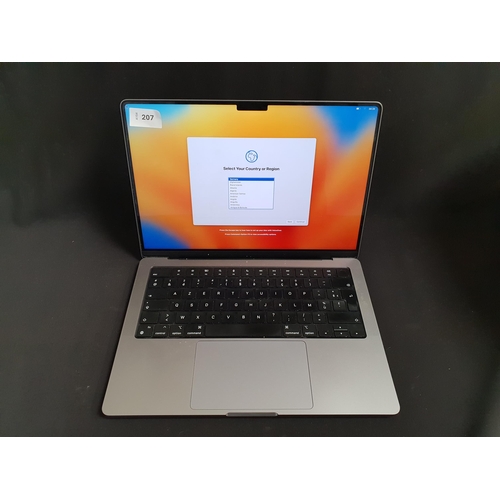 207 - APPLE MACBOOK PRO
model A2442; serial number Q9F23RQXCX; Wiped; with Azerty keyboard
Note: It is the... 