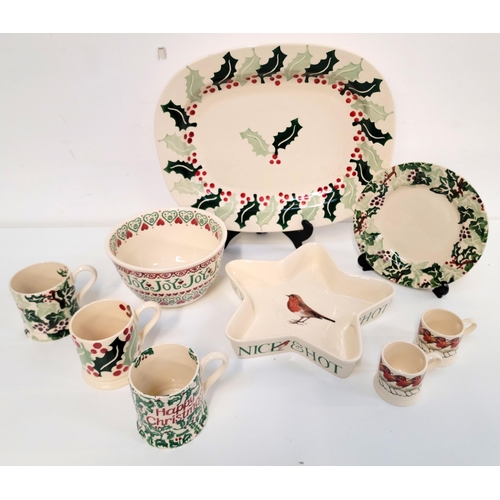 325 - EMMA BRIDGEWATER CHRISTMAS AND WINTERBERRIES THEMED DINNER WARE
including large ashet, pie dish, mug... 