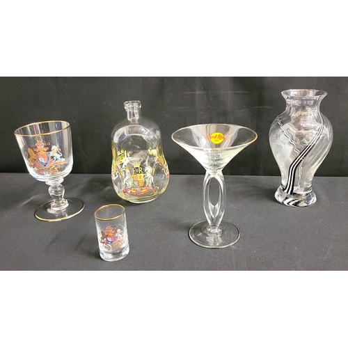 322 - SELECTION OF COMMEMORATIVE AND OTHER GLASSWARE
comprising two Queen Elizabeth II Golden Jubilee glas... 