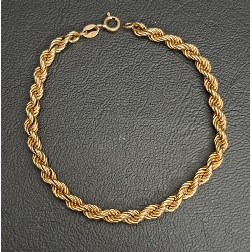 47 - NINE CARAT GOLD ROPE TWIST CHAIN BRACELET
18.2cm long and approximately 2.8 grams