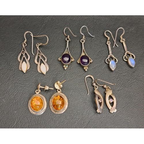 21 - FIVE PAIRS OF GEM SET SILVER DROP EARRINGS
set respectively with amber, moonstone, amethyst cabochon... 