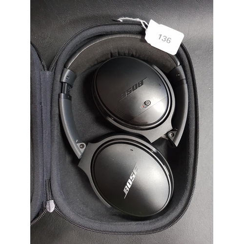 136 - PAIR BOSE QC35 ON-EAR BLUETOOTH ACOUSTIC NOISE CANCELLING HEADPHONES
in case
Note: wear to ear pads ... 