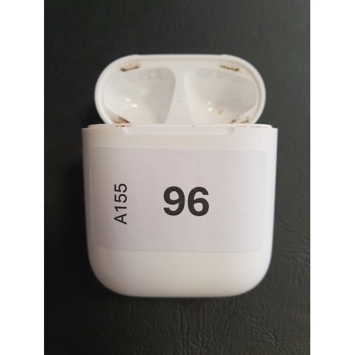 96 - APPLE AIRPODS LIGHTNING CHARGING CASE