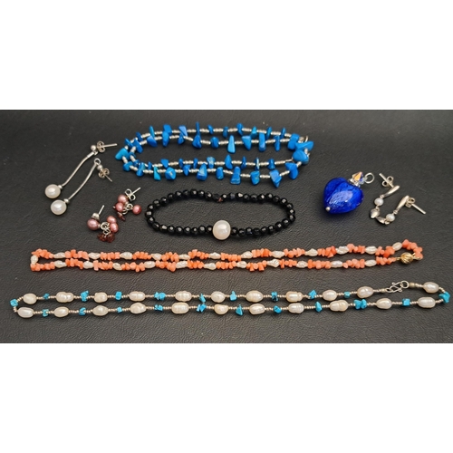 76 - SELECTION OF STONE AND PEARL SET JEWELLERY 
including a turquoise bead necklace, a turquoise and pea... 