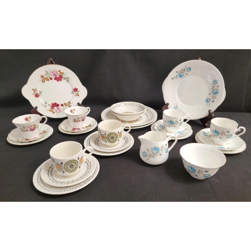 348 - SELECTION OF TEA AND DINNER WARE
including Katie Winkle dinner set comprising five plates, five bowl... 