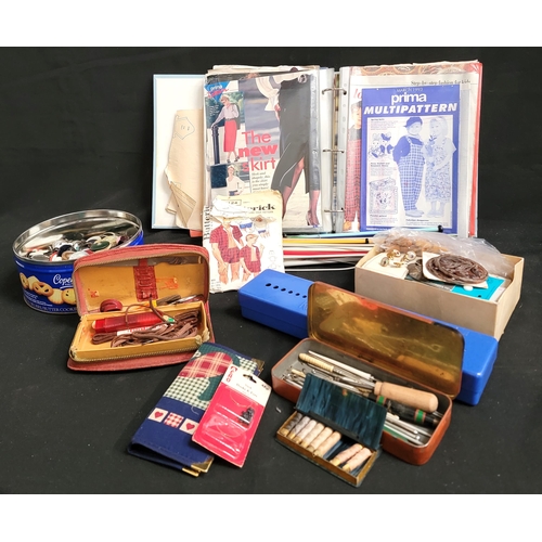 375 - COLLECTION OF VINTAGE SEWING EQUIPMENT
including a quantity of sewing needles of various sizes, a bo... 