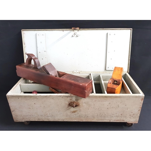 389 - LARGE VINTAGE WOODEN TOOLBOX WITH  CONTENTS
including a Alex Mathieson wooden plane, large plane sta... 