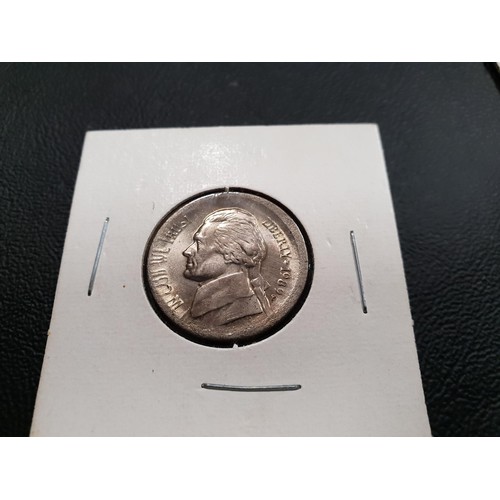 472 - BROADSTRUCK JEFFERSON 1989 FIVE CENT COIN
with two off centre Lincoln one cent coins dated 1990 & 19... 