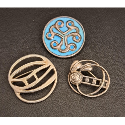 12 - IAIN MACCORMICK IONA SILVER BROOCH
with Celtic entwined motif and turquoise enamel decoration, toget... 