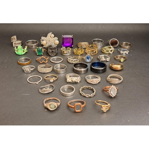 19 - SELECTION OF SILVER AND OTHER RINGS
including stone, paste and enamel set examples, 1 box